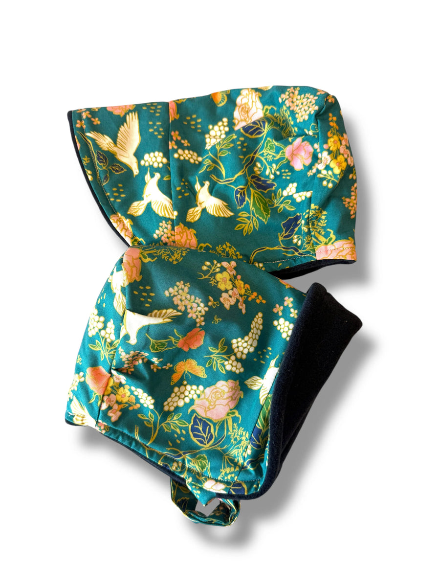 Pilot Winter Bonnet - Snow Doves