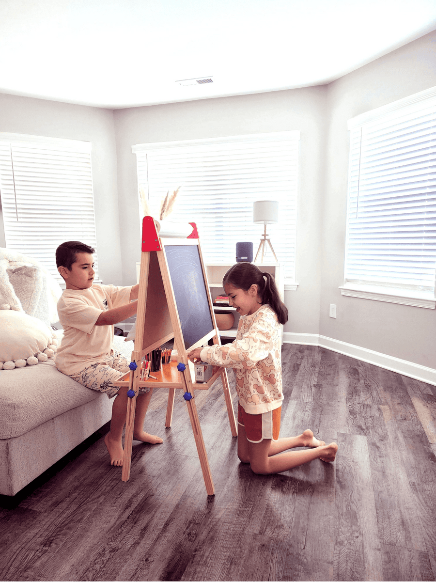 Tiny Land® 3-in-1 Art Easel & Paper Roll Set