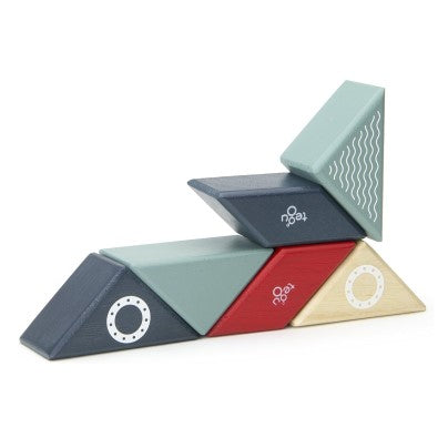 Travel Pal Magnetic Wooden Blocks Set - Tugboat